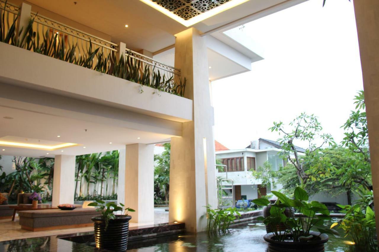 Signature Seminyak Hotel Bagian luar foto